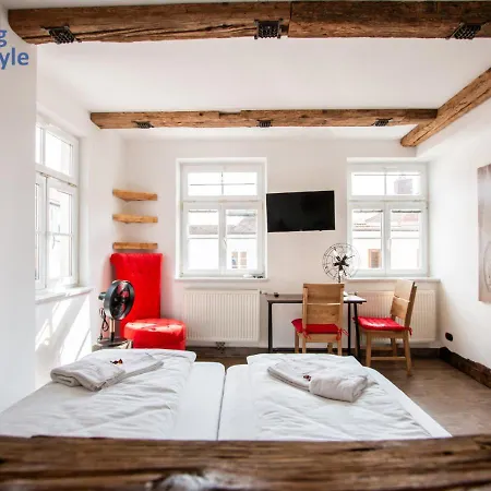 Living Instyle アパート *