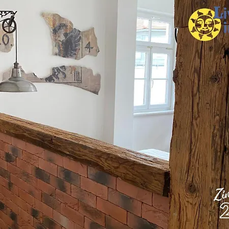 アパート Living Instyle