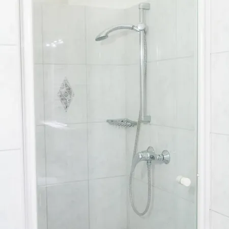 Living Instyle アパート *