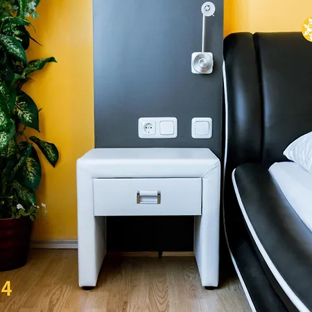 Apartment Living Instyle *